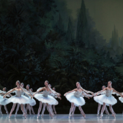 La Balayadère de Rudolf-Noureev - Actre III - Les Ombres photo Svetlana Loboff Opéra national de Paris