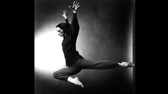 © Carolyn Brown, Winterbranch (1964). Photo by Jack Mitchell. Avec l’aimable autorisation du Merce Cunningham Trust