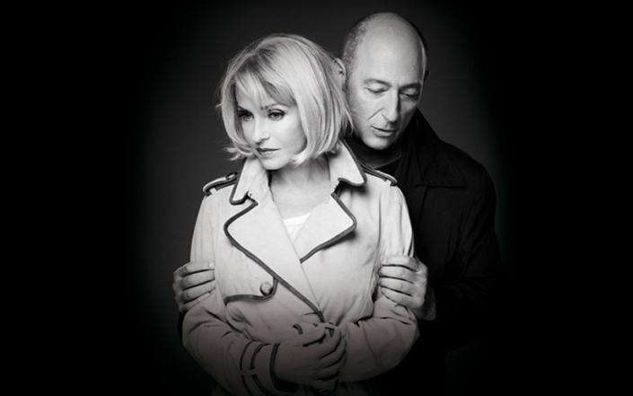 Fanny Cottençon et Sam Karmann dans Petits crimes conjugaux de Eric-Emmanuel Schmitt