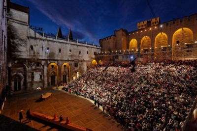 Cour d'honneur du Palais des Papes / Festival d'Avignon