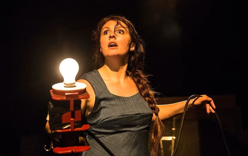 Juliette Rizoud dans La jeanne de Delteil photo Michel Cavalca