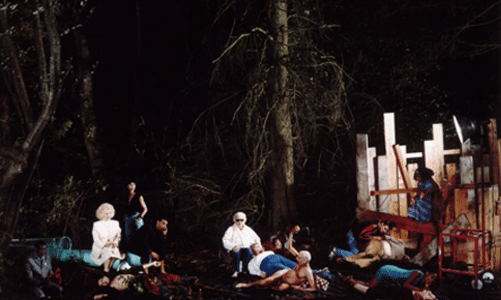 Mathilde Delahaye met en scène Femmes modernes d’Elfriede Jelinek photo Jeff Wall – The Vampires’Picnic – 1991 – Transparency in lightbox – 229 x 335 © Courtesy of the artist