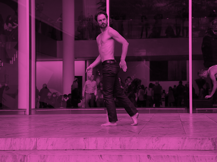 20 danseurs pour le XXe siècle de Boris Charmatz photo Cesar Vayssie