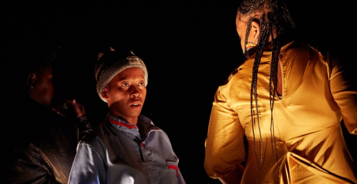 not-another-diva-de-hlengiwe-lushaba-et-faustin-linyekula