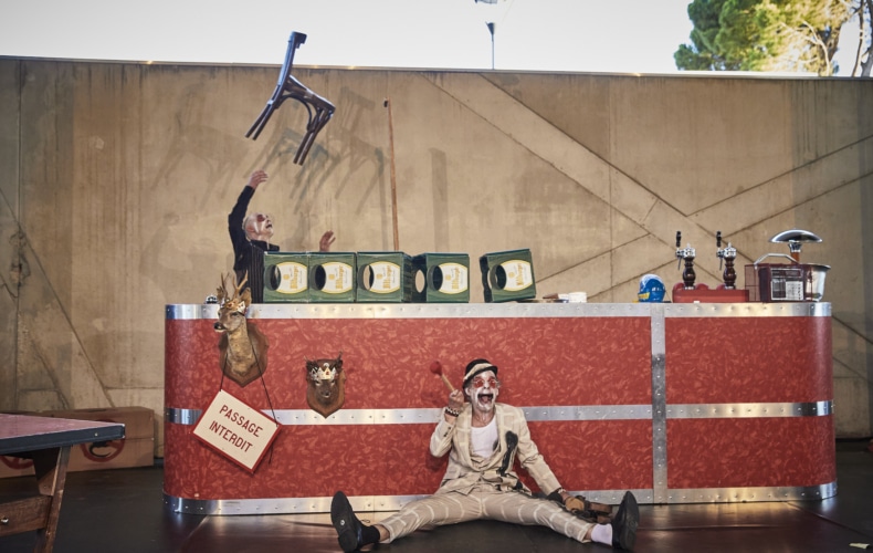 Denis Lavant et Nikolaus Holz dans Mister Tambourine Man de Karelle Prugraud et Eugène Durif au Festival d'Avignon 2021