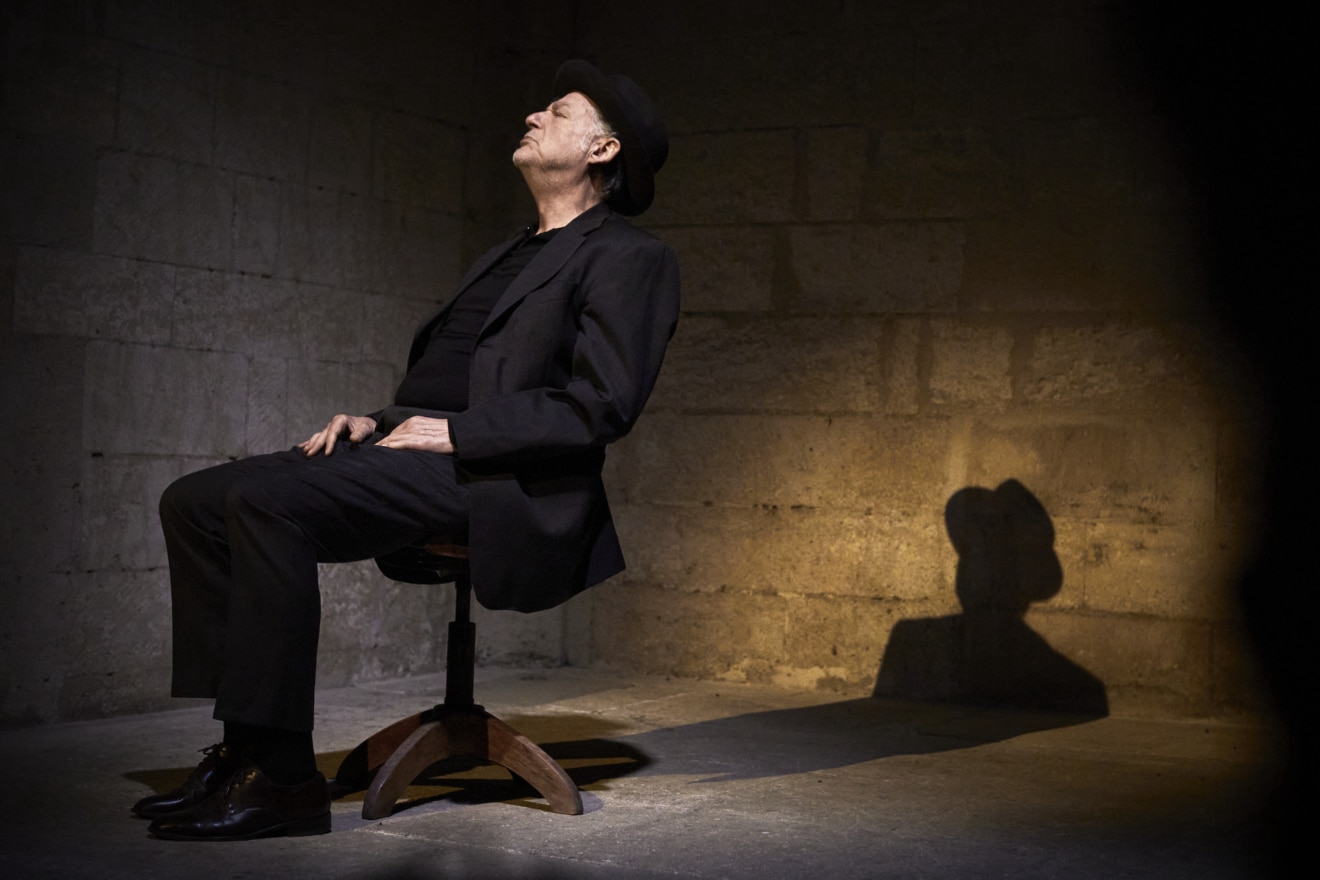 Jean-Quentin Chatelain dans Premier Amour de Beckett au Théâtre des Halles Avignon Off 2021