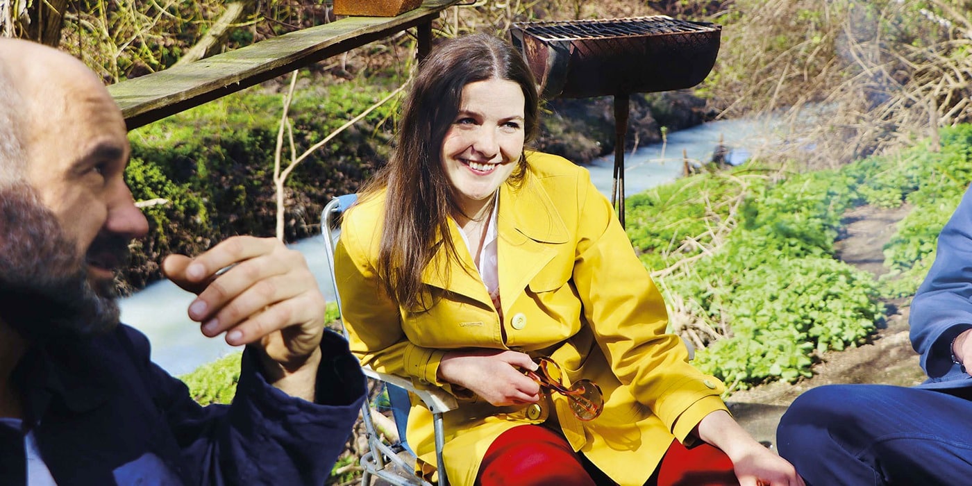 Huit Heures Ne Font Pas Un Jour Julie Deliquet Julie Deliquet adapte Huit heures ne font pas un jour d'après le