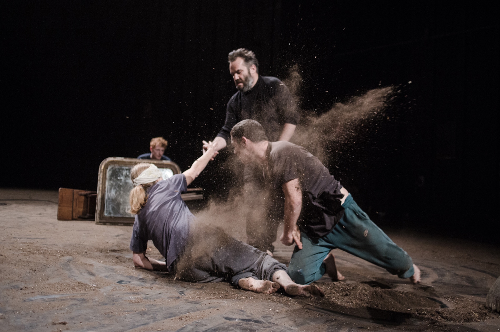 Luca Giacomoni adapte Hamlet sous la forme d’une partition théâtrale et musicale photo Cha Gonzalez