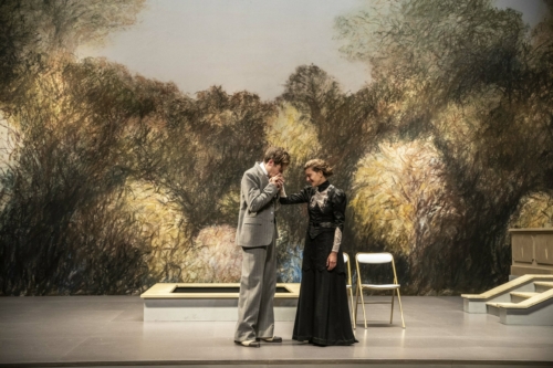 Alain Françon monte La Seconde Surprise de l'amour de Marivaux au Théâtre du Nord et à l'Odéon