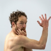 Somnole, solo de Boris Charmatz photo Marc Domage