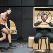 Pierre Guillois et Olivier Martin-Salvan créent Les gros patinent bien cabaret de carton au Théâtre du Rond-Point