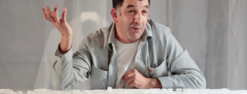 Rachid Bouali dans Dissolution de Julia Vidit et Catherine Verlaguet