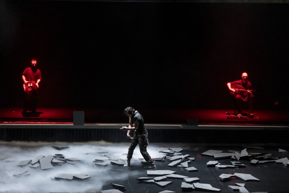Alexandre Zeff adapte Que sur toi se lamente le Tigre d'Émilienne Malfatto aux Célestins et au Théâtre de la Tempête
