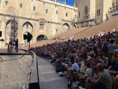 ASSITEJ - Scènes d’enfance dans la Cour d'honneur lors du Festival d'Avignon 2024