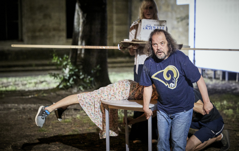 Thierry Dupont dans Quichotte de Gwenaël Morin au Festival d'Avignon 2024