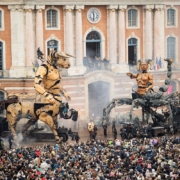 Le Minotaure et Lilith la gardienne des ténèbres dans l'opéra urbain de François Delarozière