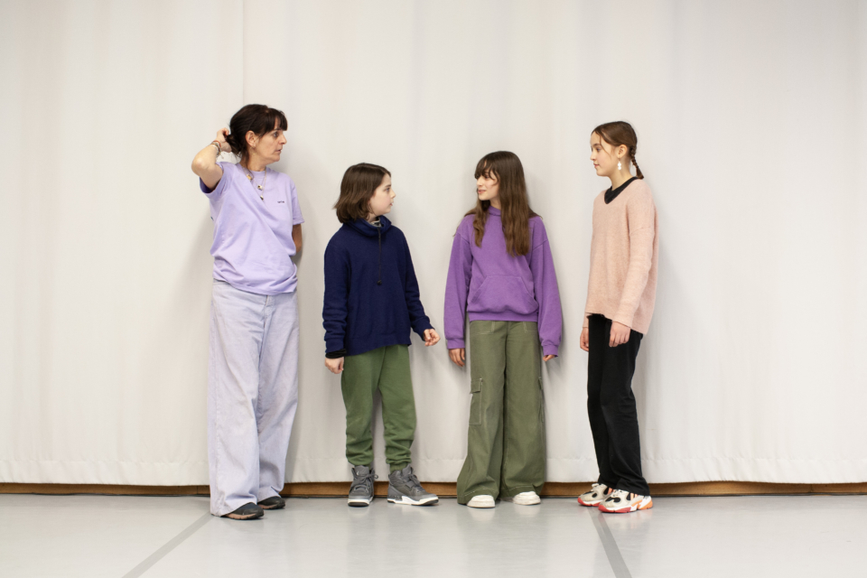 Jolente De Keersmaeker dans Recommencer ce monde (les créatures fabuleuses) de Jérôme Bel et Estelle Zhong Mengual