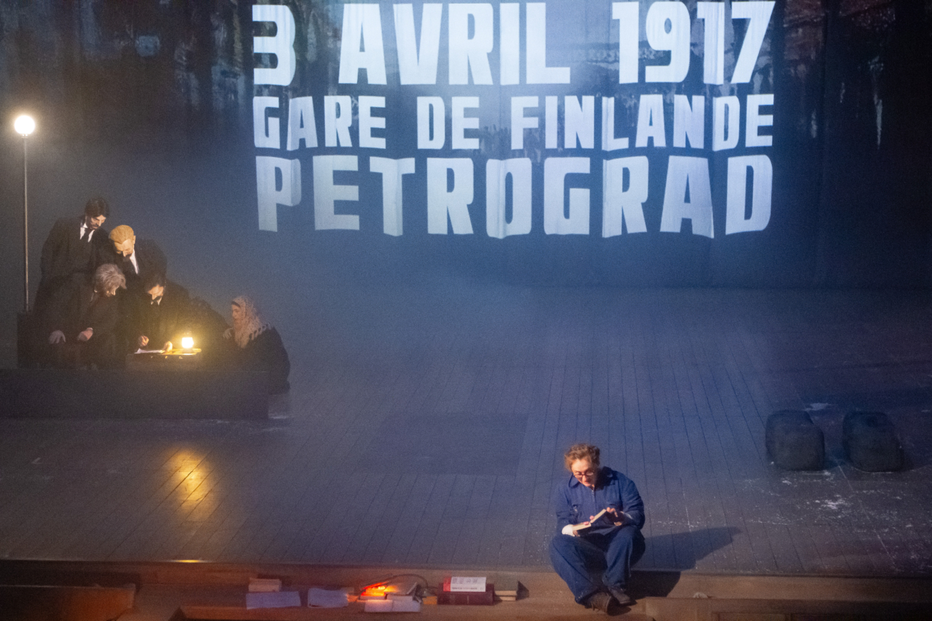 Au Théâtre du Soleil, Ariane Mnouchkine crée Ici sont les dragons - Première époque