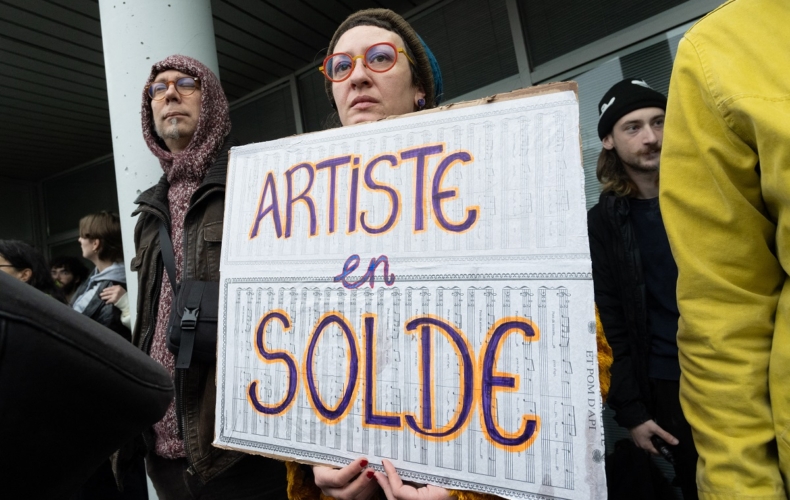 Face aux coupes budgétaires dans le monde de la culture, une mobilisation avant les fêtes