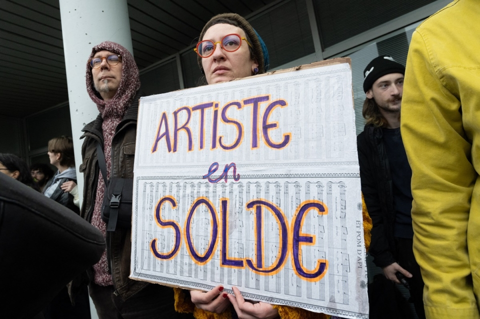 Face aux coupes budgétaires dans le monde de la culture, une mobilisation avant les fêtes