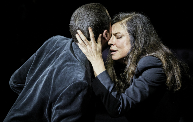 Anne-Laure Liégeois monte Phèdre de Racine avec Anna Mouglalis