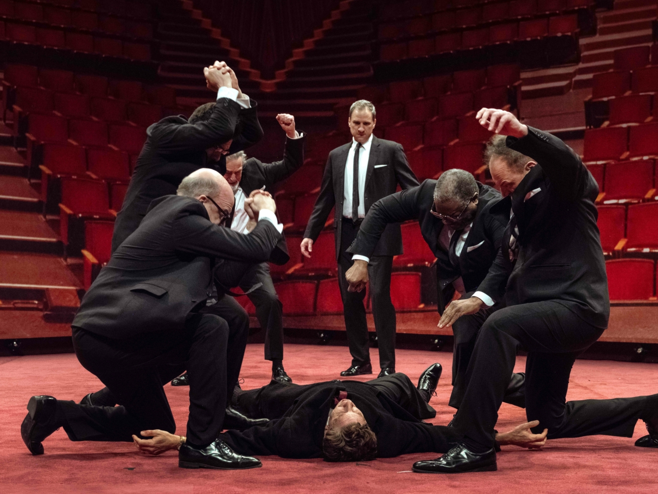 Arthur Nauzyciel monte Julius Caesar de Shakespeare au Théâtre National de Bretagne Rennes