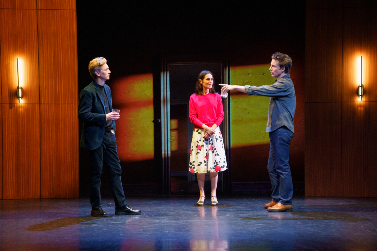 Tatiana Vialle monte Trahisons de Harold Pinter avec Swann Arlaud au Théâtre de l'Oeuvre