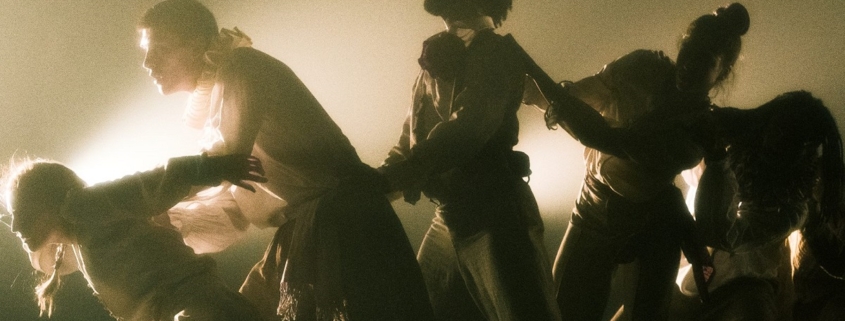 Clowns d'Hofesh Shechter photo Todd Macdonald