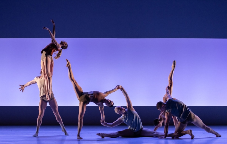 Impermanence La Sydney Dance Company
