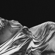 « Inhale Delirium Exhale » de Miet Warlop fera partie des 83 propositions artistiques du Festival d'Automne 2025