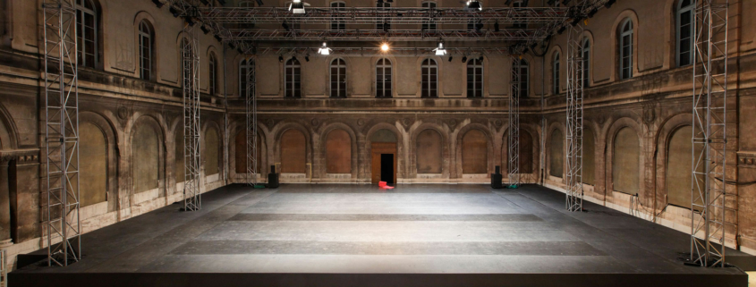 Cour du Lyée Saint Joseph photo Christophe Raynaud de Lage