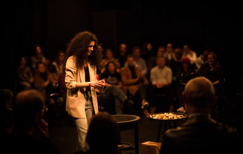 Les Clairvoyantes de Claire Chastel & Camille Joviado photo Celia Bolzoni