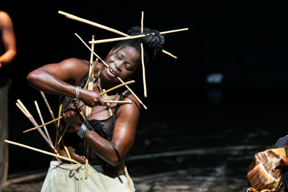 Épique ! (pour Yikakou) de Nadia Beugré