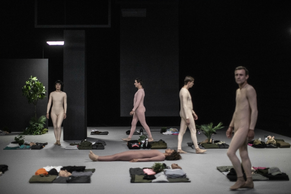 Nathalie Garraud et Olivier Saccomano créent Monde nouveau au Théâtre des 13 Vents