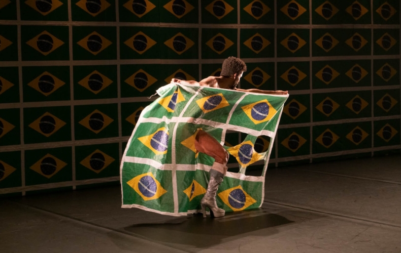 O Samba do Crioulo Doido de Calixto Neto