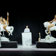 Coin Operated de Jonas&Lander au Festival d'Avignon 2025