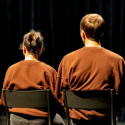 Nicolas Chaigneau et Claire Laureau présentent Derrière au Festival Off d'Avignon 2025