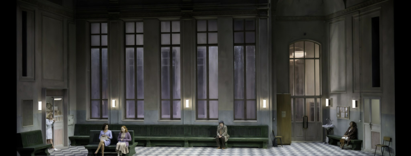 Elsa Dreisig dans Louise de Gustave Charpentier au Festival d'Aix-en-Provence 2025