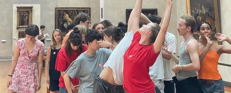 Tout n’est pas visible, tout n’est pas audible de Tânia Carvalho avec les élèves des Conservatoires de Paris et Lyon photo Clara Barbieri