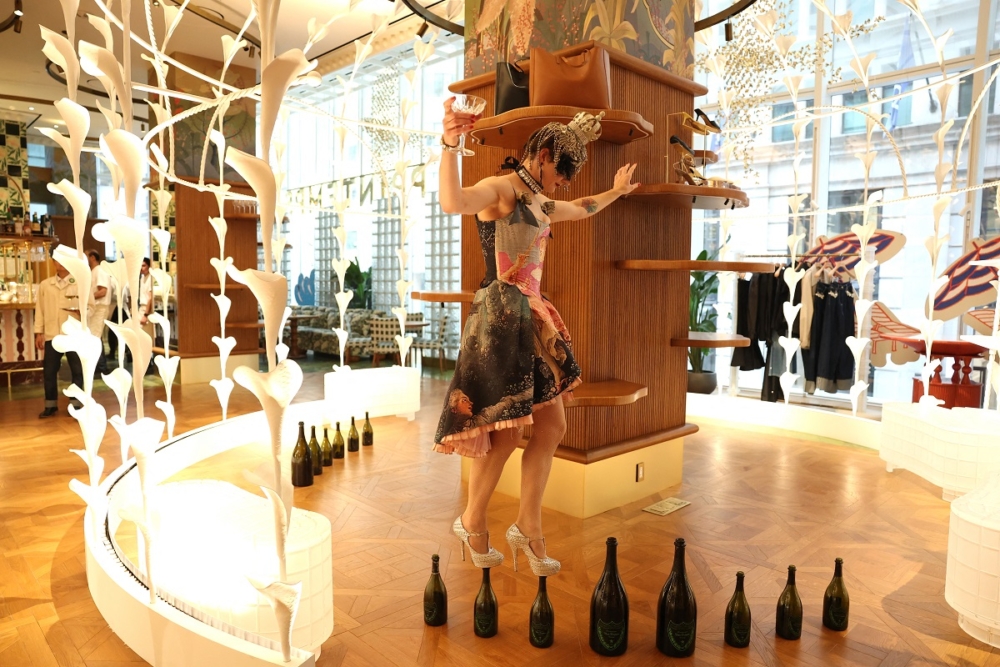 « Versailles au Printemps L'Affaire des Poisons », au magasin Printemps de Lower Manhattan, à New York Photo TIMOTHY A. CLARY AFP
