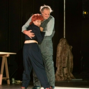 Azénor Duverran-Léjas et Philippe Martz dans Creuser la joie de Marie Levavasseur photo de répétition