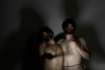 IT'S GOT LEGS!!!!!! de de Samir Kennedy et Sean Murray