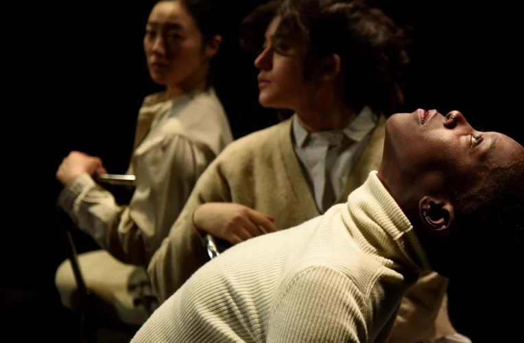 Moi, elles de WANG Jing © Chloé Azzopardi