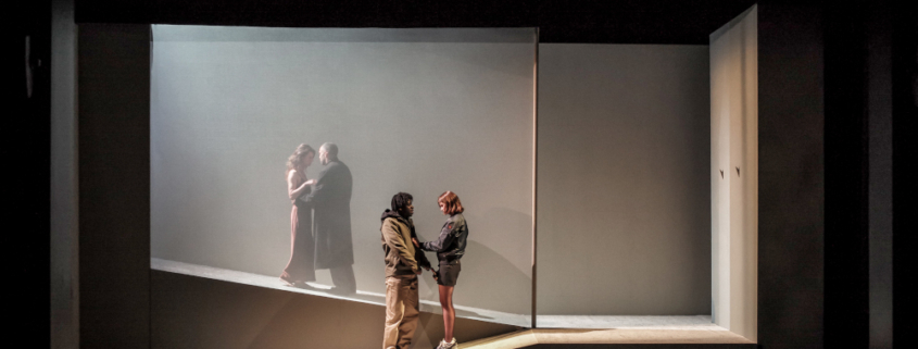 Gabriel Dufay crée Étincelles (pièces courtes de Jon Fosse) au Studio-Théâtre de la Comédie-Française