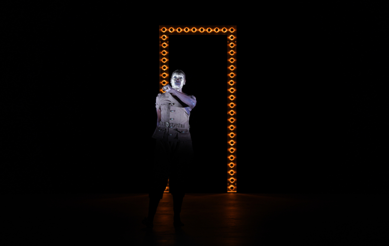 Germaine Acogny dans Joséphine au Théâtre des Champs-Élysées