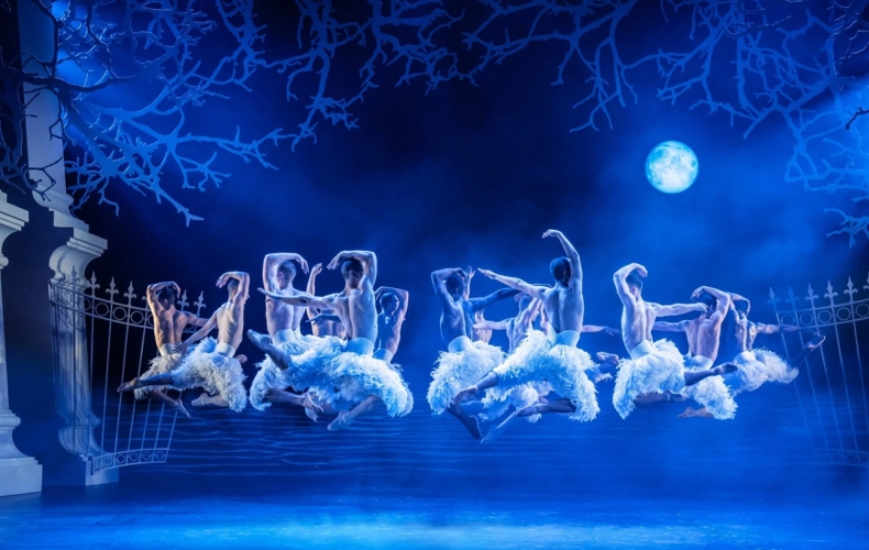 Swan Lake de Matthew Bourne photo Johan Persson
