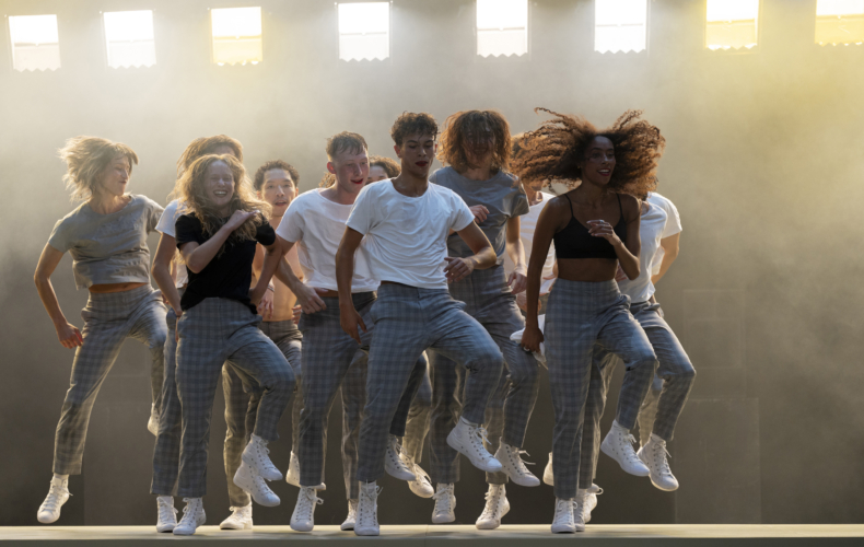 Nuits transfigurées d'Anne Teresa De Keersmaeker, Mercedes Dassy et Katerina Andreou, par le Ballet de l’Opéra de Lyon