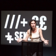 Alice Gozlan dans Chroniques d'une exploratrice de Zacharie Lorent photo Marjolaine Mansot