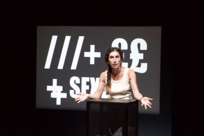 Alice Gozlan dans Chroniques d'une exploratrice de Zacharie Lorent photo Marjolaine Mansot