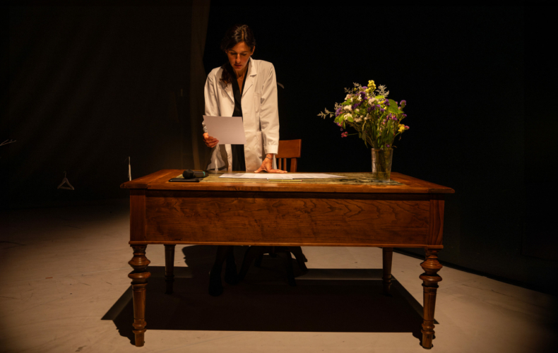 Bérengère Warluzel dans Montessori © Guillaume CASTELOT
